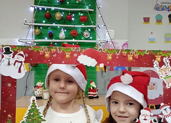 Grafika 5: Mikołajkowa galeria