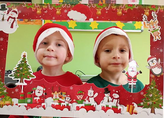 Grafika 11: Mikołajkowa galeria