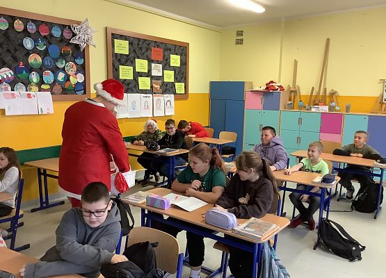 Grafika 1: MIKOŁAJKI