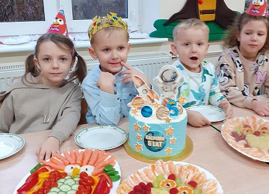 Grafika 5: SŁODKO I ZDROWO