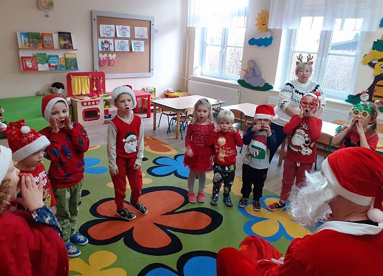 Grafika 15: SO ZA RADOŚĆ - TAKI GOŚĆ, GŁOŚNO WOŁA: ,,HO, HO, HO!"