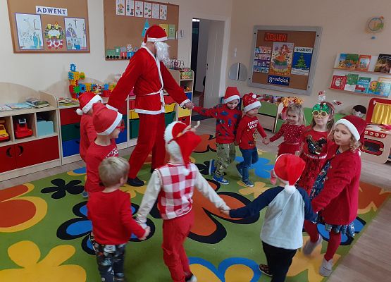 Grafika 34: SO ZA RADOŚĆ - TAKI GOŚĆ, GŁOŚNO WOŁA: ,,HO, HO, HO!"