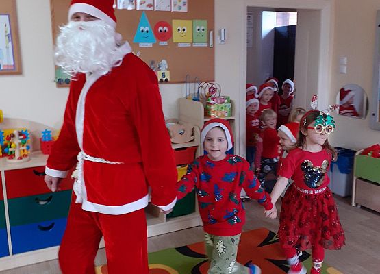 Grafika 38: SO ZA RADOŚĆ - TAKI GOŚĆ, GŁOŚNO WOŁA: ,,HO, HO, HO!"