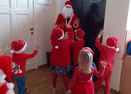 Grafika 40: SO ZA RADOŚĆ - TAKI GOŚĆ, GŁOŚNO WOŁA: ,,HO, HO, HO!"