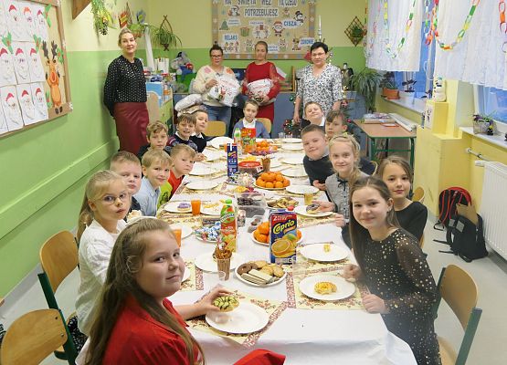 Wigilia i Jasełka w Zespole Szkół w Garczegorzu grudzień 2024 rok.