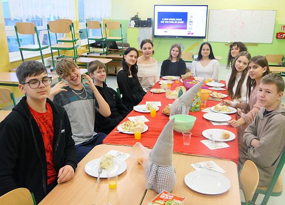 Wigilia i Jasełka w Zespole Szkół w Garczegorzu grudzień 2024 rok.