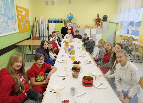 Wigilia i Jasełka w Zespole Szkół w Garczegorzu grudzień 2024 rok.