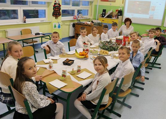 Wigilia i Jasełka w Zespole Szkół w Garczegorzu grudzień 2024 rok.