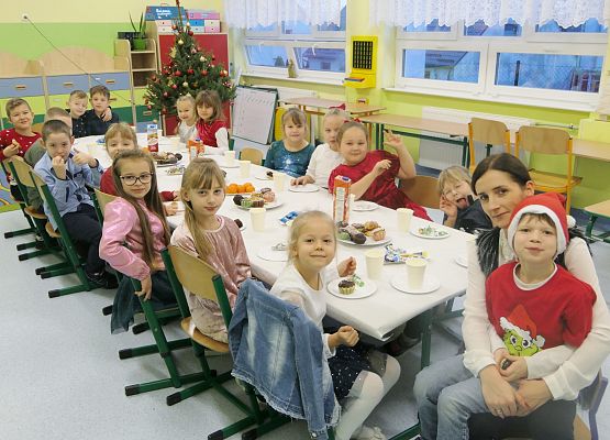 Wigilia i Jasełka w Zespole Szkół w Garczegorzu grudzień 2024 rok.