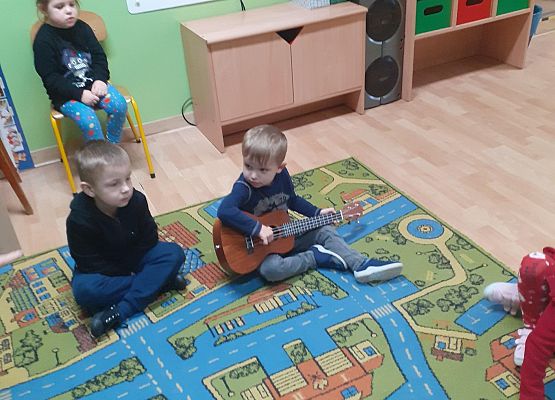 Grafika 39: Przygotowania do świąt