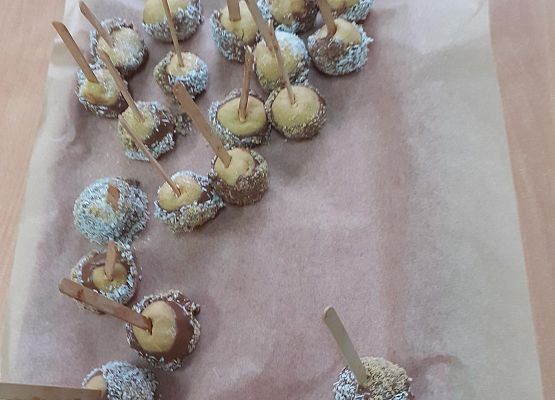 Grafika 19: Przygotowania do świąt