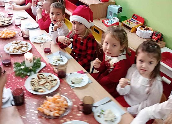 Grafika 21: Wigilijne spotkanie