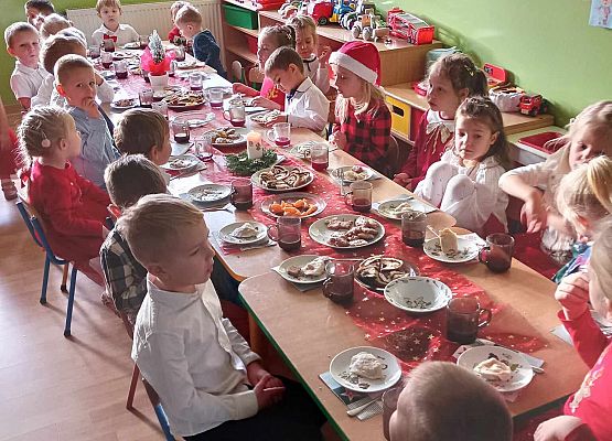 Grafika 26: Wigilijne spotkanie