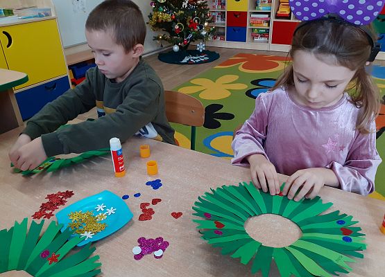 Grafika 8: ŚWIATECZNY UPOMINEK