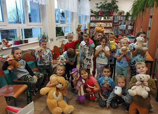 Grafika 3: Dzień Misia