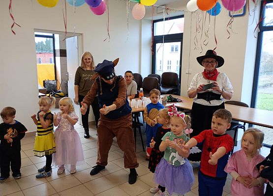 Bal karnawałowy w Janowicach