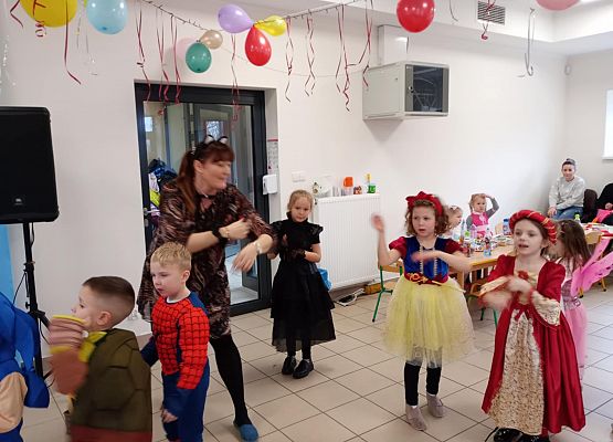 Bal karnawałowy w Janowicach