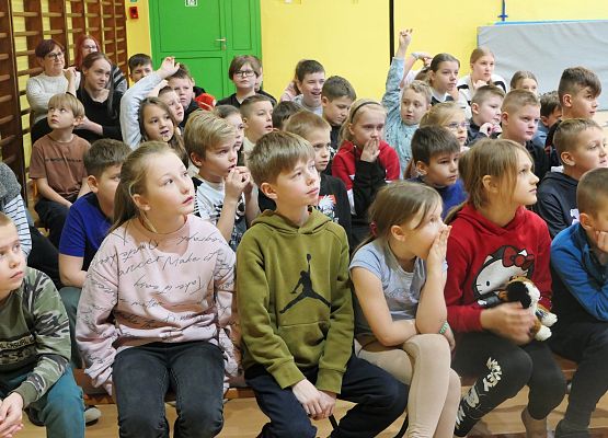 Bractwo Rycerskie Kerin w szkole w Garczegorzu.