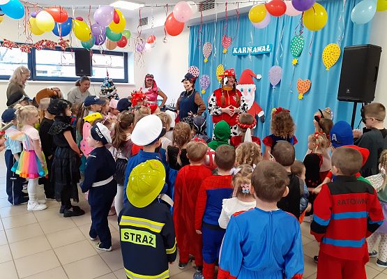 Grafika 4: MALI PRZEBIERAŃCY