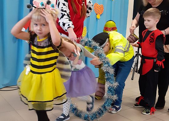 Grafika 10: MALI PRZEBIERAŃCY