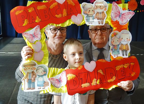 Grafika 39: Dzień Babci i Dziadka 24.01.2025r.