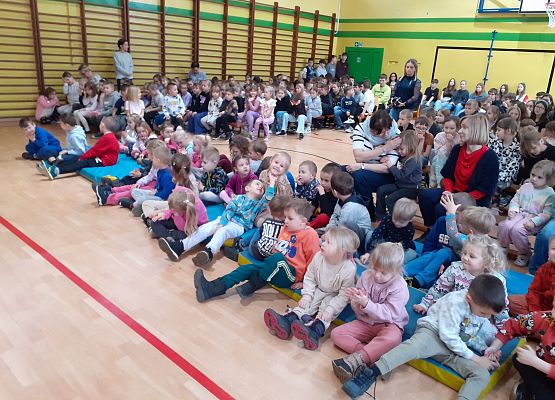 Grafika 6: Koncert muzyczny