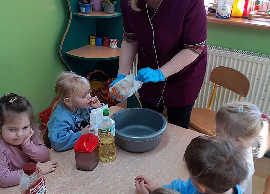 Grafika 12: Dzień pizzy