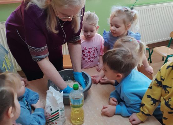 Grafika 18: Dzień pizzy