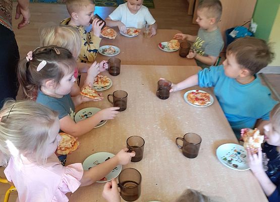 Grafika 30: Dzień pizzy