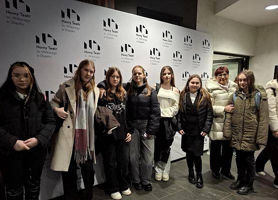 Wyjazd do teatru na spektakl Zemsta