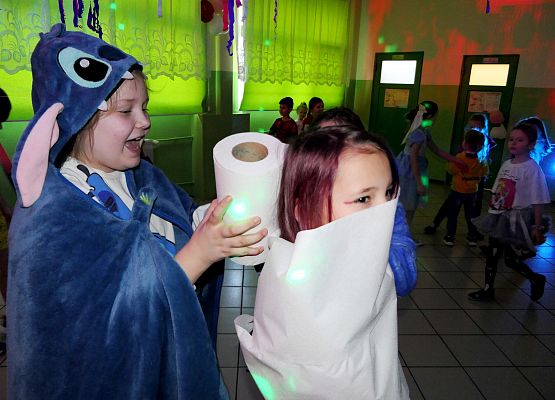 Zabawa Karnawałowa 2025 - młodsze klasy.