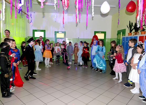 Zabawa Karnawałowa 2025 - młodsze klasy.