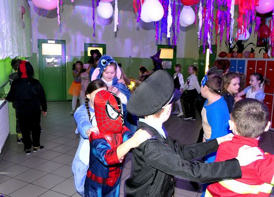 Zabawa Karnawałowa 2025 - młodsze klasy.