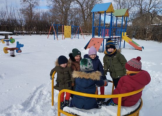 Grafika 1: Ferie na śniegu