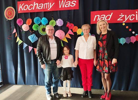 Grafika 12: Dzień Babci i Dziadka