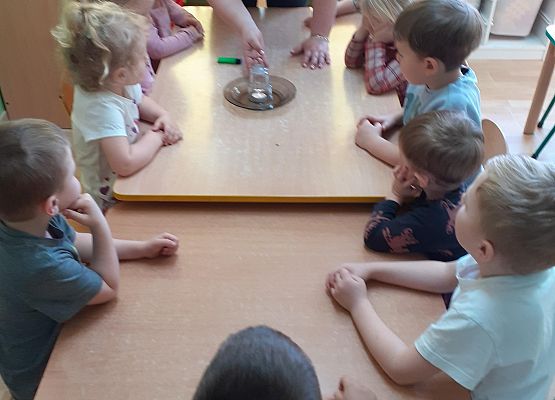 Eksperymenty w młodszej grupie