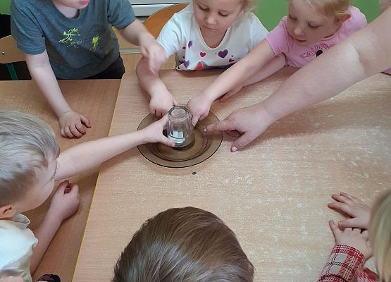 Eksperymenty w młodszej grupie