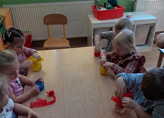 Eksperymenty w młodszej grupie