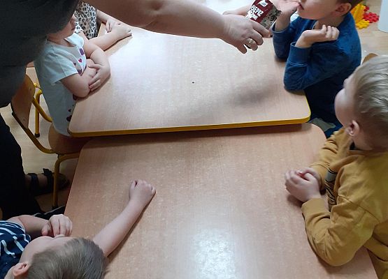 Eksperymenty w młodszej grupie