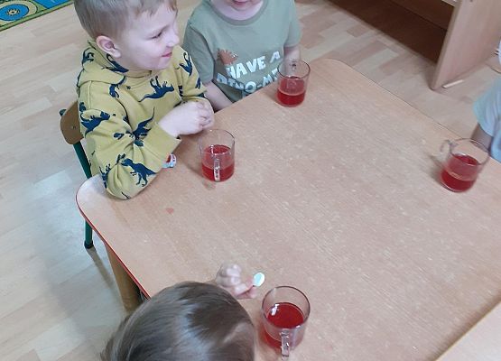 Eksperymenty w młodszej grupie