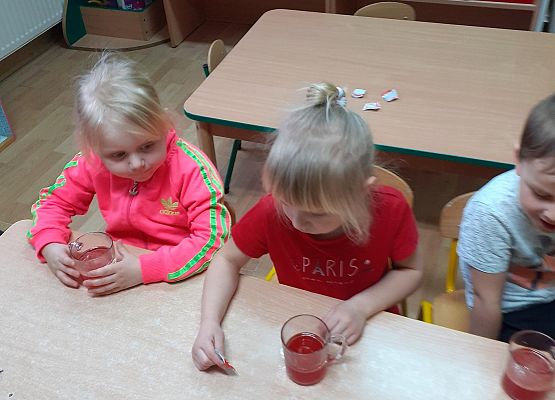 Eksperymenty w młodszej grupie