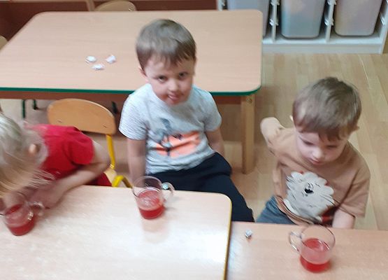 Eksperymenty w młodszej grupie