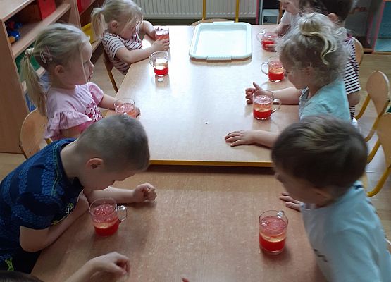 Eksperymenty w młodszej grupie