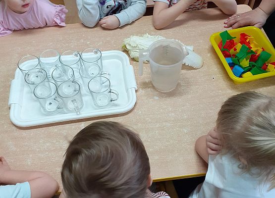 Eksperymenty w młodszej grupie