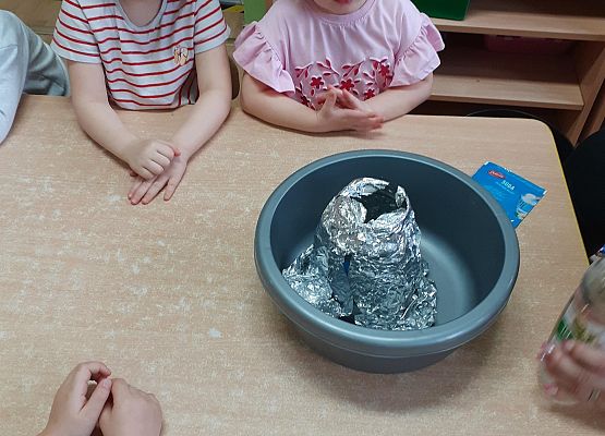 Eksperymenty w młodszej grupie