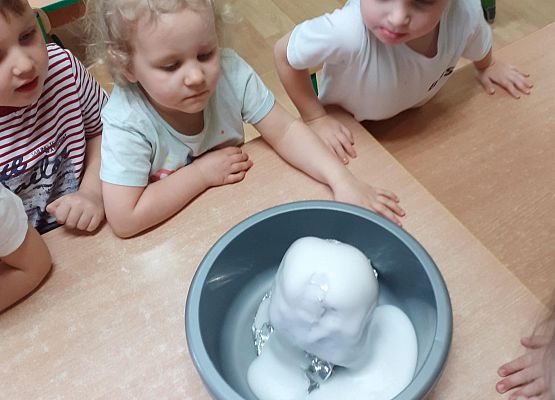 Eksperymenty w młodszej grupie