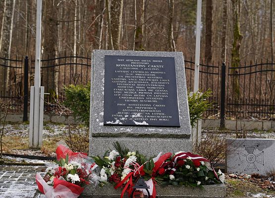 Grafika 3: Uczczenie pamięci Konstantīna Čakste w 80. rocznicę Memorandum Centralnej Rady Łotwy