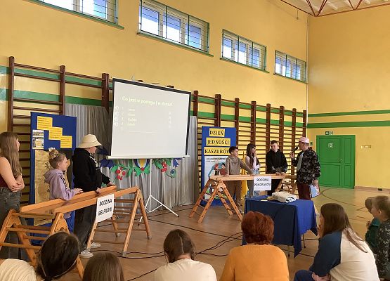 Powitanie wiosny w szkole w Garczegorzu 21 marca 2025rok.