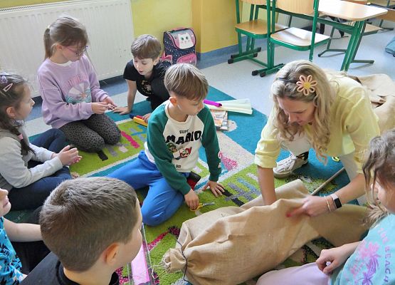 Powitanie wiosny w szkole w Garczegorzu 21 marca 2025rok.