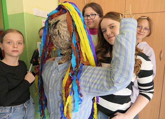 Powitanie wiosny w szkole w Garczegorzu 21 marca 2025rok.